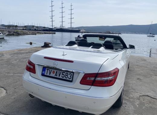 Mercedes Benz Cabriolet 2