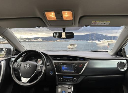 Toyota Auris 2